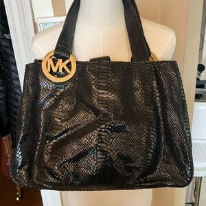 Michael Kors Black Snake Print Leather Handbag. 🖤